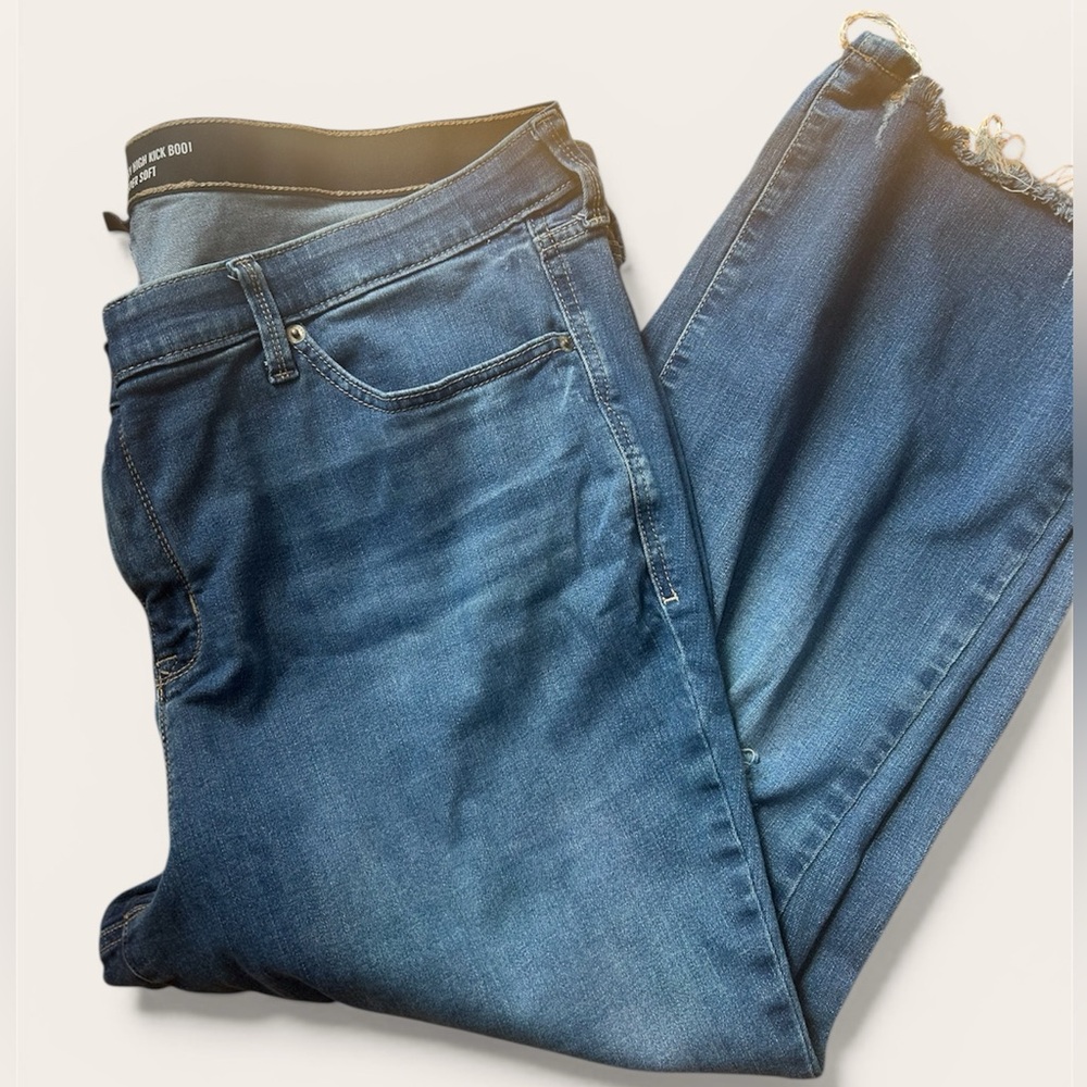 Torrid Sky High Kick Boot Jeans – Size 22